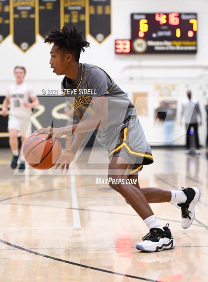 Thumbnail 3 in Carlsbad vs. Francis Parker photogallery.