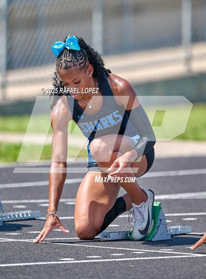 Thumbnail 2 in UIL 6A Track & Field Area 21&22 (100M) photogallery.