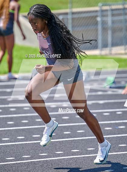 Thumbnail 2 in UIL 6A Track & Field Area 21&22 (100M) photogallery.