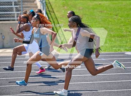Thumbnail 3 in UIL 6A Track & Field Area 21&22 (100M) photogallery.