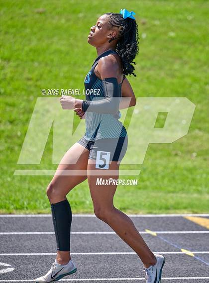 Thumbnail 1 in UIL 6A Track & Field Area 21&22 (100M) photogallery.