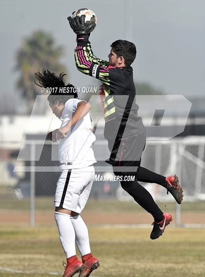 Thumbnail 3 in St. Ignatius vs Fullerton (Marina Tournament) photogallery.