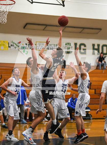 Thumbnail 1 in Napa vs. Analy (Brett Callan Memorial Tournament) photogallery.