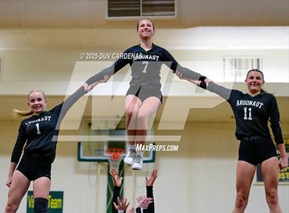 Thumbnail 2 in Argonaut vs El Dorado (STUNT) photogallery.