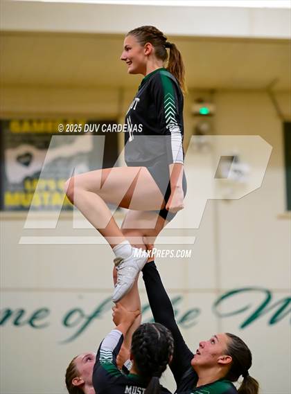 Thumbnail 1 in Argonaut vs El Dorado (STUNT) photogallery.