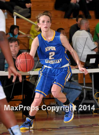 Thumbnail 3 in Ripon Christian vs. Capital Christian (CIF SJS D5 Playoffs) photogallery.