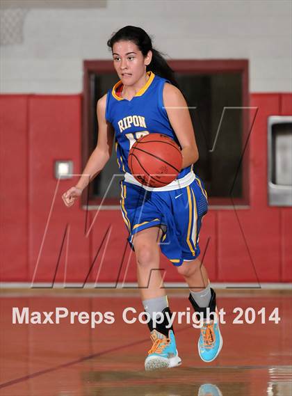 Thumbnail 1 in Ripon Christian vs. Capital Christian (CIF SJS D5 Playoffs) photogallery.