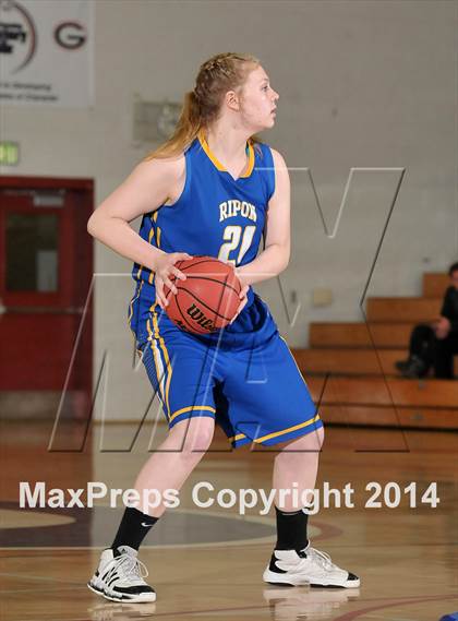 Thumbnail 2 in Ripon Christian vs. Capital Christian (CIF SJS D5 Playoffs) photogallery.