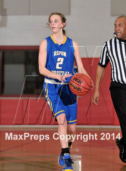 Thumbnail 1 in Ripon Christian vs. Capital Christian (CIF SJS D5 Playoffs) photogallery.