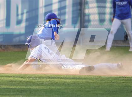 Thumbnail 1 in Grossmont @ Eastlake photogallery.