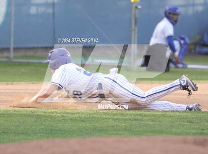 Thumbnail 2 in Grossmont @ Eastlake photogallery.