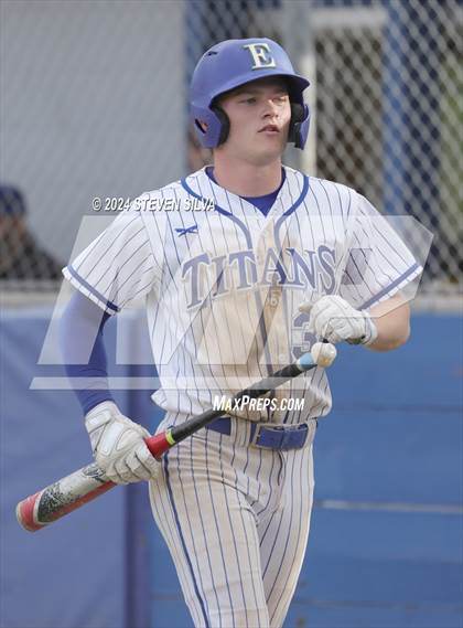 Thumbnail 1 in Grossmont @ Eastlake photogallery.