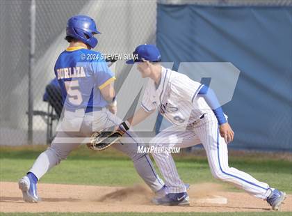 Thumbnail 1 in Grossmont @ Eastlake photogallery.