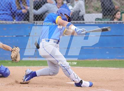 Thumbnail 1 in Grossmont @ Eastlake photogallery.