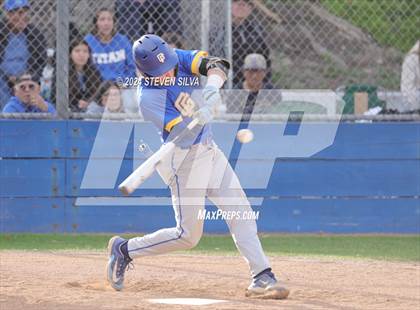 Thumbnail 2 in Grossmont @ Eastlake photogallery.