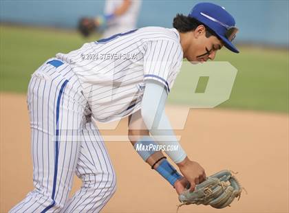Thumbnail 3 in Grossmont @ Eastlake photogallery.