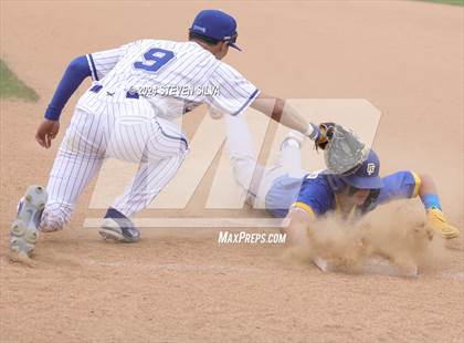 Thumbnail 2 in Grossmont @ Eastlake photogallery.