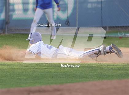 Thumbnail 3 in Grossmont @ Eastlake photogallery.