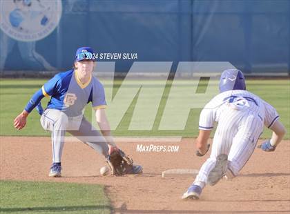 Thumbnail 1 in Grossmont @ Eastlake photogallery.
