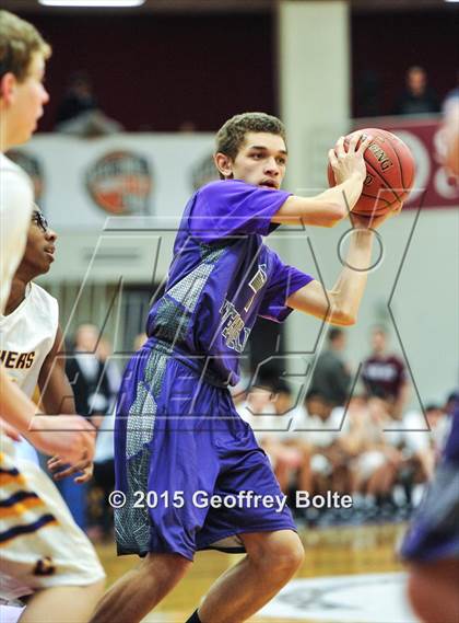 Thumbnail 3 in Cathedral vs. Pittsfield (Spalding HoopHall Classic) photogallery.