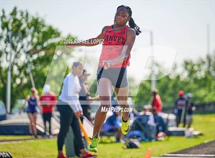 Thumbnail 3 in UIL 6A Track & Field Area 21&22 (Triple Jump) photogallery.