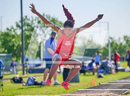 Thumbnail 3 in UIL 6A Track & Field Area 21&22 (Triple Jump) photogallery.