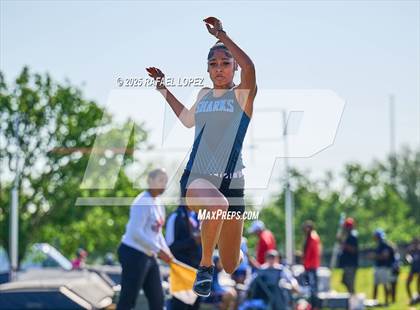 Thumbnail 1 in UIL 6A Track & Field Area 21&22 (Triple Jump) photogallery.
