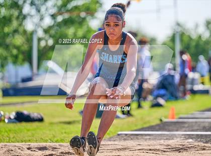 Thumbnail 1 in UIL 6A Track & Field Area 21&22 (Triple Jump) photogallery.