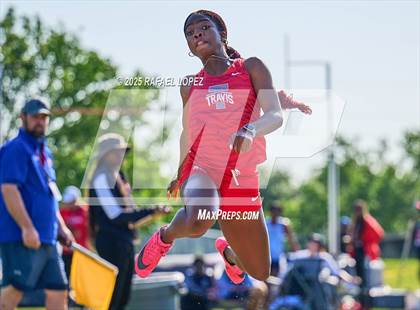 Thumbnail 2 in UIL 6A Track & Field Area 21&22 (Triple Jump) photogallery.