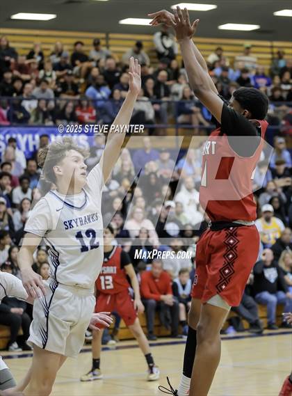 Thumbnail 2 in Deer Valley vs Dysart (AIA 4A Semi) photogallery.