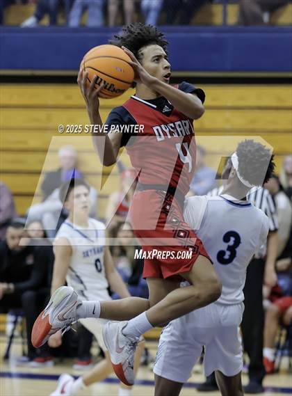 Thumbnail 2 in Deer Valley vs Dysart (AIA 4A Semi) photogallery.