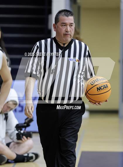 Thumbnail 2 in Deer Valley vs Dysart (AIA 4A Semi) photogallery.