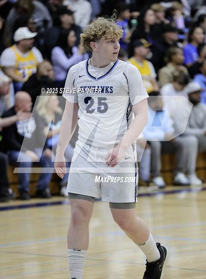 Thumbnail 1 in Deer Valley vs Dysart (AIA 4A Semi) photogallery.