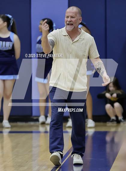 Thumbnail 1 in Deer Valley vs Dysart (AIA 4A Semi) photogallery.
