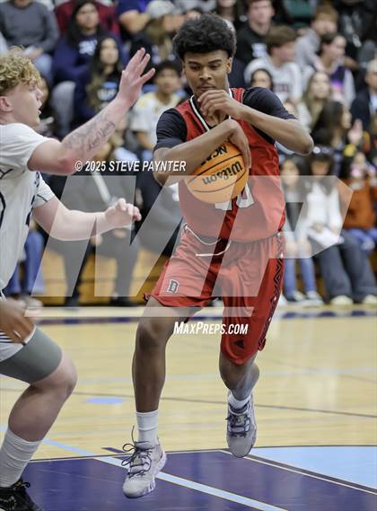 Thumbnail 2 in Deer Valley vs Dysart (AIA 4A Semi) photogallery.