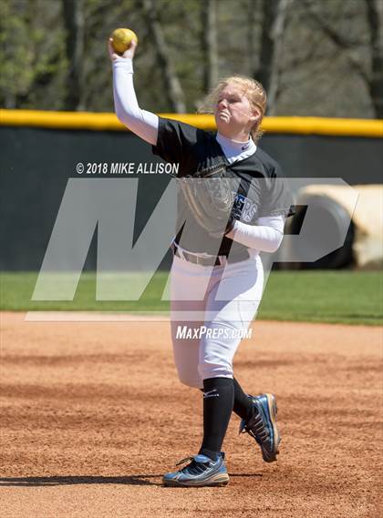 Thumbnail 2 in Whitwell vs Sale Creek photogallery.