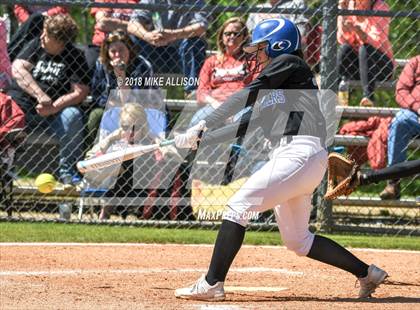 Thumbnail 2 in Whitwell vs Sale Creek photogallery.