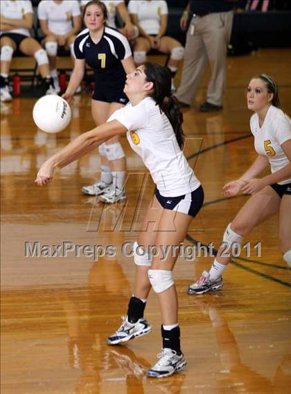 Thumbnail 1 in Midway @ Stony Point photogallery.