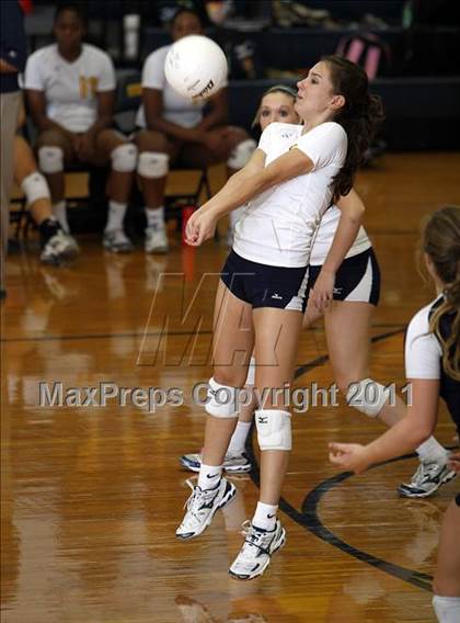 Thumbnail 3 in Midway @ Stony Point photogallery.