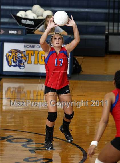 Thumbnail 3 in Midway @ Stony Point photogallery.