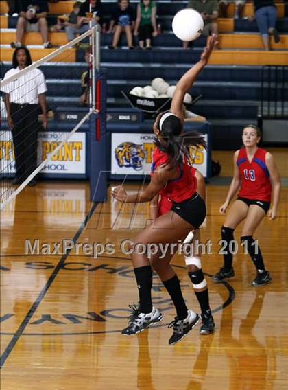 Thumbnail 1 in Midway @ Stony Point photogallery.