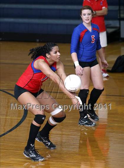 Thumbnail 2 in Midway @ Stony Point photogallery.