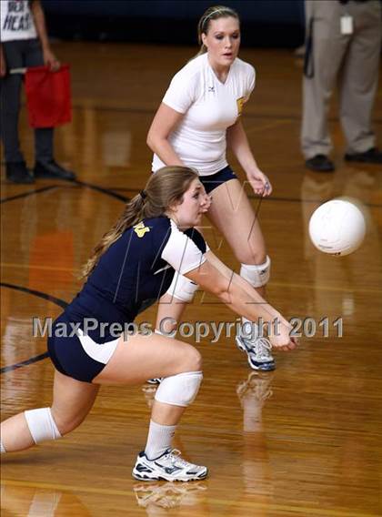 Thumbnail 2 in Midway @ Stony Point photogallery.
