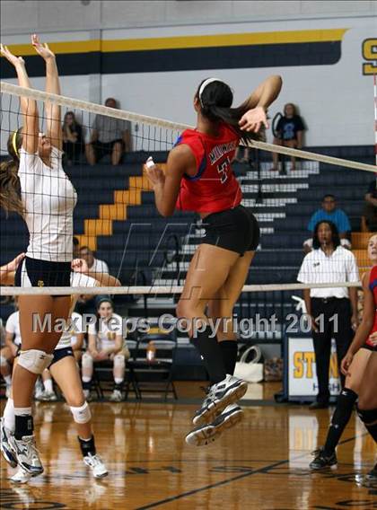 Thumbnail 1 in Midway @ Stony Point photogallery.