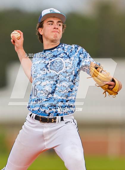 Thumbnail 3 in Lovett @ McDonough photogallery.