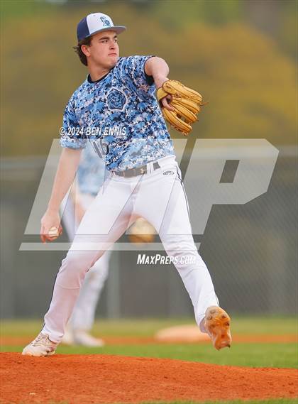 Thumbnail 3 in Lovett @ McDonough photogallery.