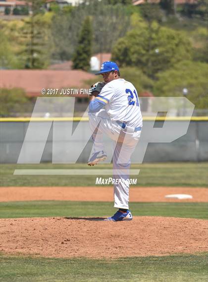 Thumbnail 1 in Agoura vs. Green Valley photogallery.