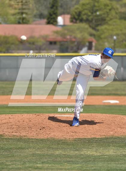 Thumbnail 2 in Agoura vs. Green Valley photogallery.