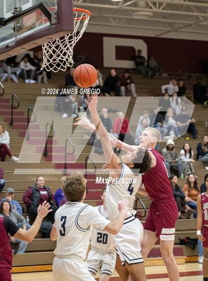 Thumbnail 2 in Ambridge vs. Rochester photogallery.