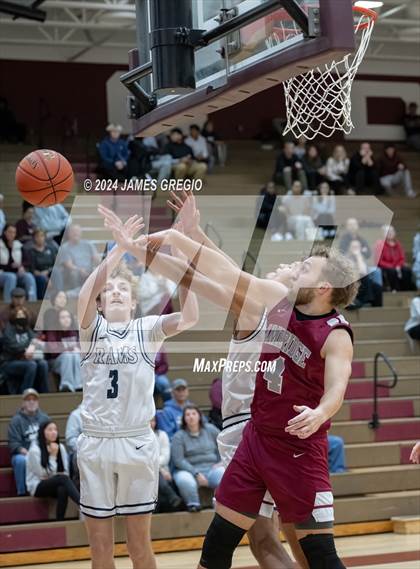 Thumbnail 3 in Ambridge vs. Rochester photogallery.